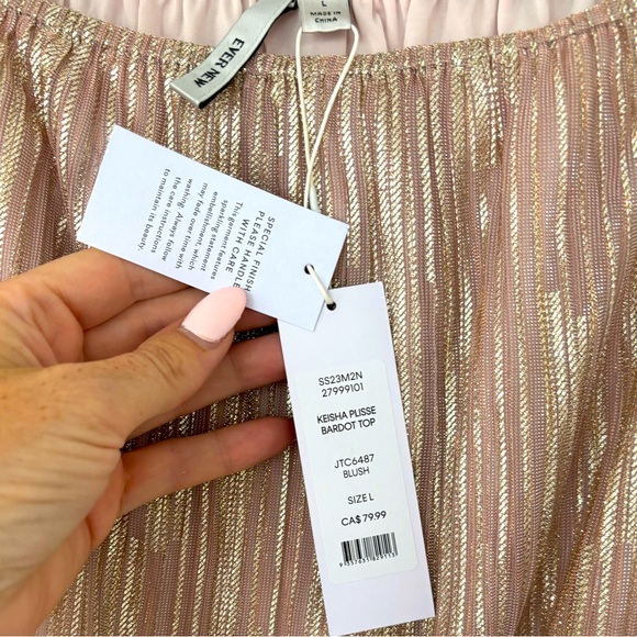 Beautiful Gold Blouse - Picture 3 of 4